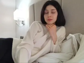 Chaturbate Best live sex cam show of milla_bella