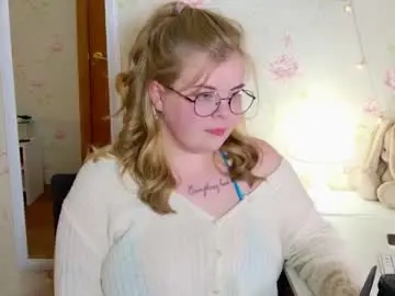 Chaturbate Free Porn Cam of yumm_lolly