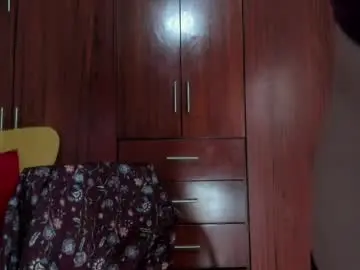 Chaturbate Watch Live Sex Cams of carly_grasso