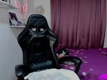 Chaturbate Watch Live Sex Cams of lilamonroe_