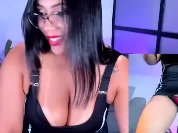 Chaturbate Nude Webcam of mia_hotwife