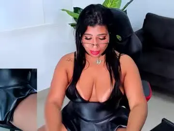 Chaturbate Live Porn of mia_hotwife