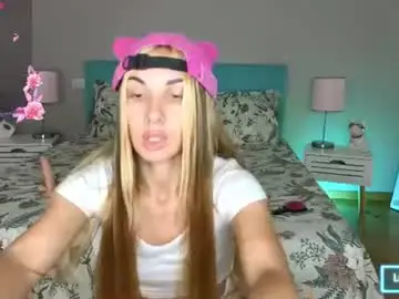 Chaturbate Sex Cam of missameliia_