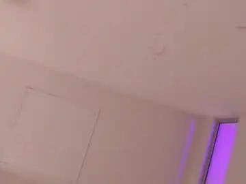 Chaturbate Live Sex Cam of laia_jonees