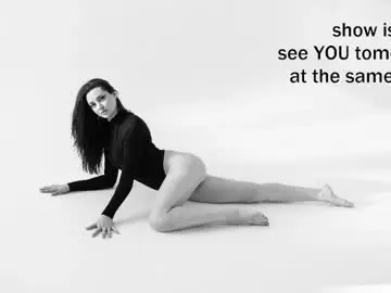 Chaturbate Watch Live Sex Cams of vikibellson