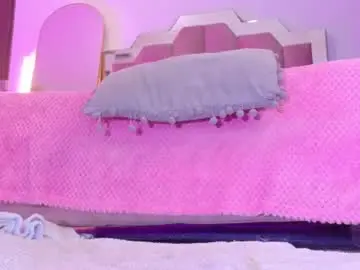 Chaturbate Free Porn Cam of lovequeen02