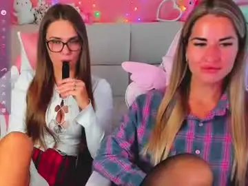 Chaturbate Live Sex Cam of angel_and_demon0304