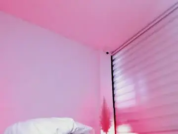 Chaturbate Live Sex Cam of fernanda_liie_