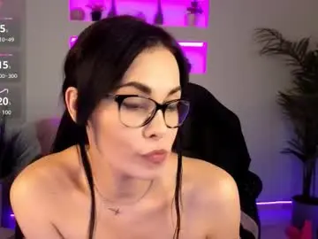 Chaturbate Live Sex Cam of tashahoney