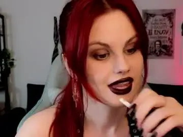 Chaturbate Free Live Porn of dellacrush_