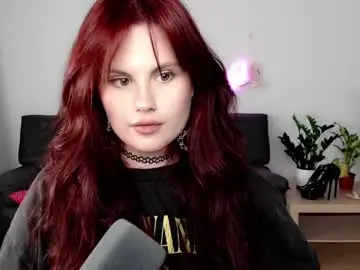 Chaturbate Live Sex Cam of dellacrush_