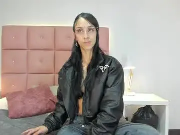 Chaturbate Adult Video Chat of lhiamfitt10