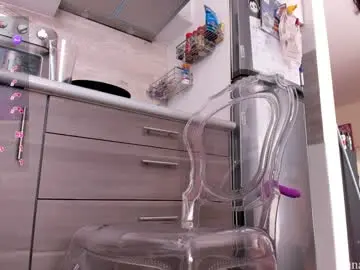 Chaturbate Live Sex Cam of luna_luuvz