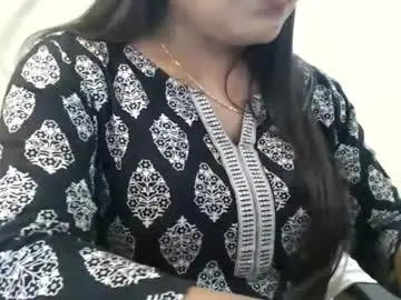 Chaturbate Live Sex Cam of smiley_queen99