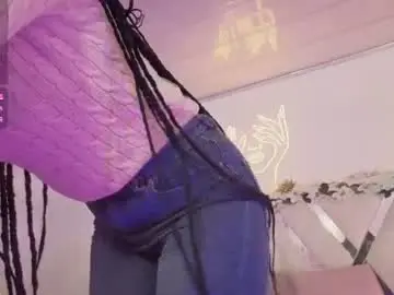 Chaturbate Live Sex Cam of cristalbroke_tay