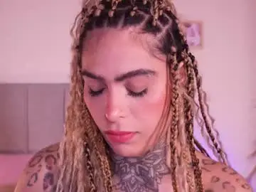 Chaturbate Best Webcam of curvyliciouss