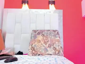 Chaturbate Live Sex Cam of kendal_hot69_