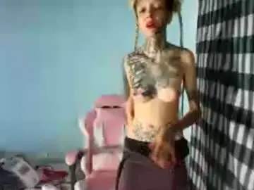 Chaturbate Live Sex Cam of barbie_strong