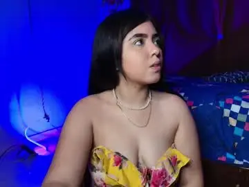 Chaturbate Best live sex cam show of holly_couple