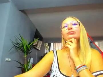 Chaturbate Live Sex Cam of sugar_mayy