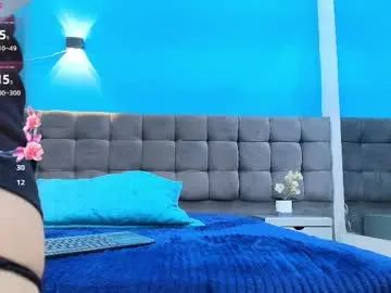 Chaturbate Best live sex cam show of tiiny_emilly