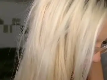 Chaturbate Live Sex of lovelybianca_