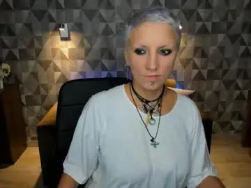 Chaturbate Free Porn Cam of lilusprings