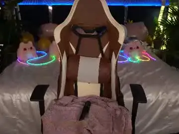 Chaturbate Live Porn of foxyshyyy