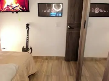 Chaturbate Adult Video Chat of musicayluna