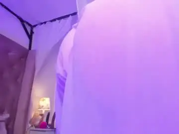 Chaturbate Live Sex Cam of myla_mayfield