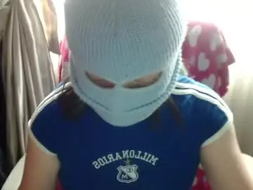 Chaturbate Live Sex Cam of 666maskgirl