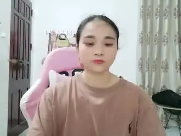 Chaturbate Live Sex Cam of lisa_hanw