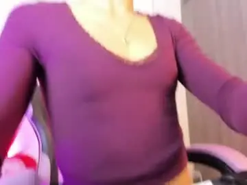 Chaturbate Live Sex Cam of emma_rinaldi_