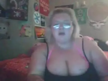 Chaturbate Live Sex Cam of therealstackz69
