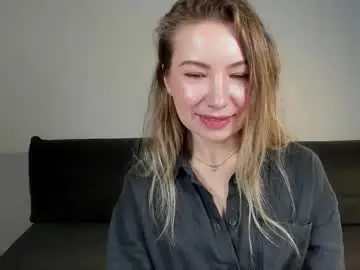 Chaturbate Best live sex cam show of mia_luxx92