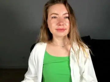 Chaturbate Nude Webcam of mia_luxx92