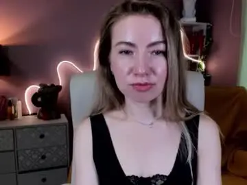 Chaturbate Best live sex cam show of mia_luxx92