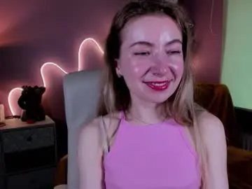Chaturbate Nude Webcam of mia_luxx92