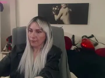 Chaturbate Sex Cam of mistressevelyn_