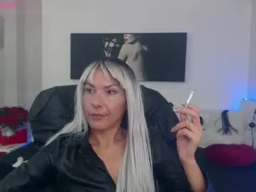 Chaturbate Best live sex cam show of mistressevelyn_