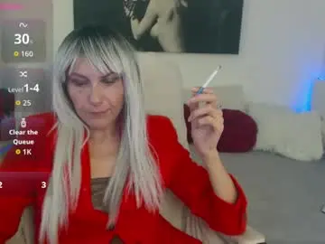 Chaturbate Watch Live Sex Cams of mistressevelyn_