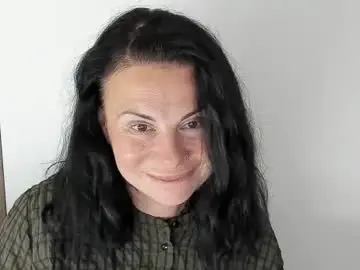 Chaturbate Free Live Porn of ariymil