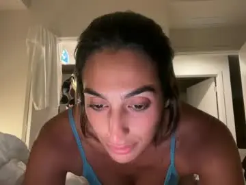 Chaturbate Watch Live Sex Cams of camiliakxoxo