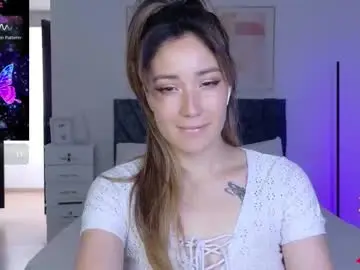 Chaturbate Live Porn of eliiih_