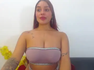 Chaturbate Nude Webcam of renatabrownn28