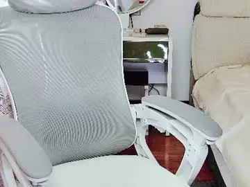 Chaturbate Live Sex Cam of baomi2025