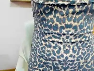 Chaturbate Live Sex Cam of sugar_xmegan