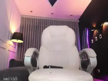 Chaturbate Best live sex cam show of lenah_smith