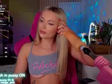 Chaturbate Live Sex Cam of margohotty