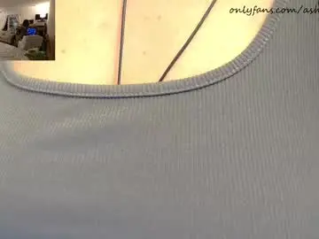 Chaturbate Free Porn Cam of ashelynngrey1986